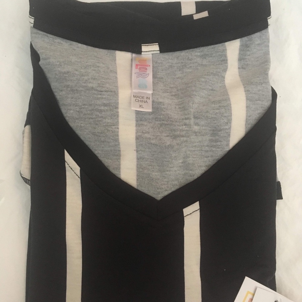 NWT LuLaRoe Christy black with white stripe